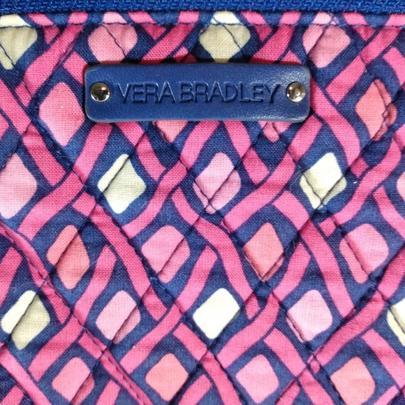 Vera Bradley Cross Body Bag - Picture 3 of 6